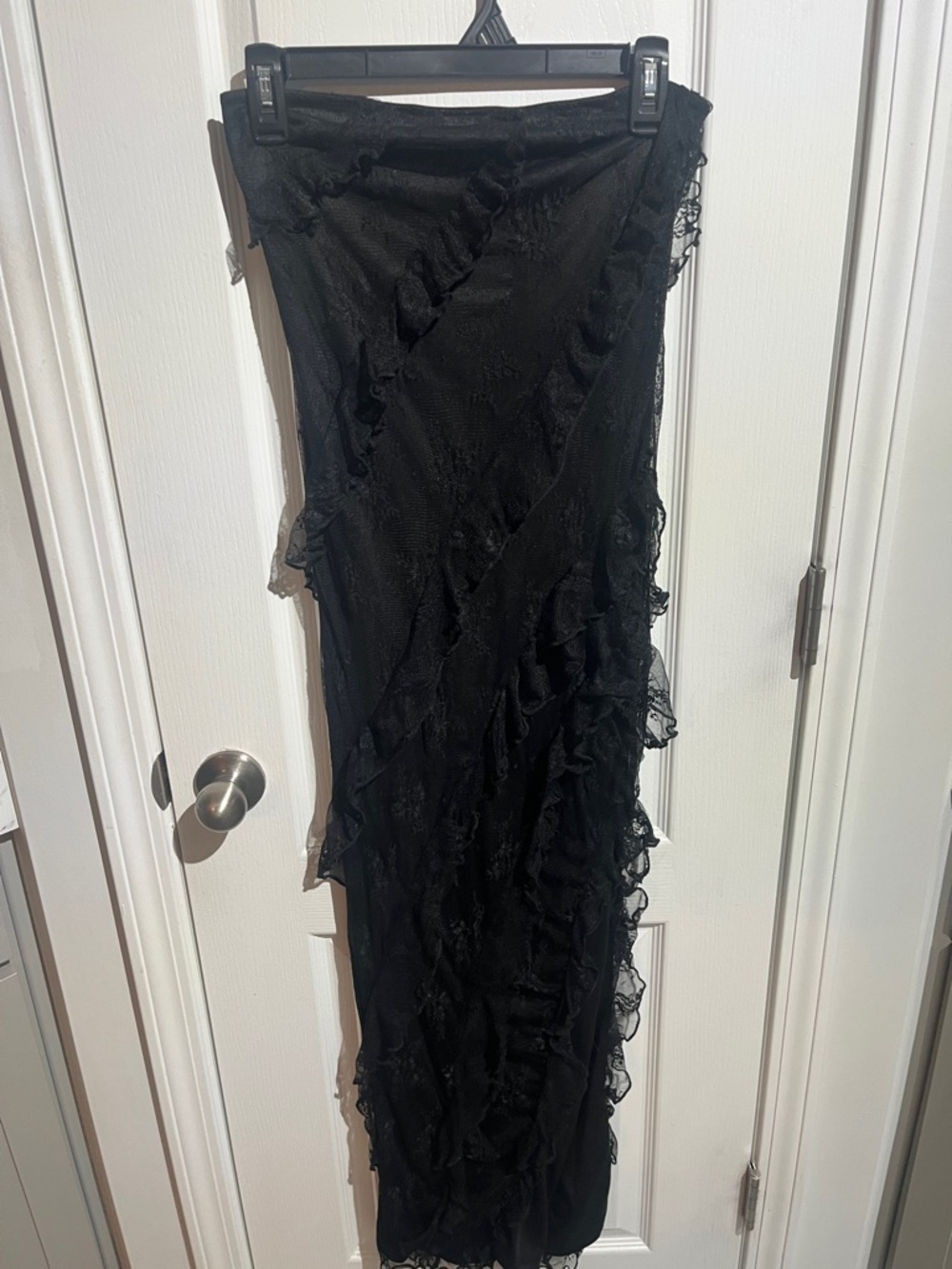 NWOT Thirty|Thirty Black Ruffled Lace Maxi dress